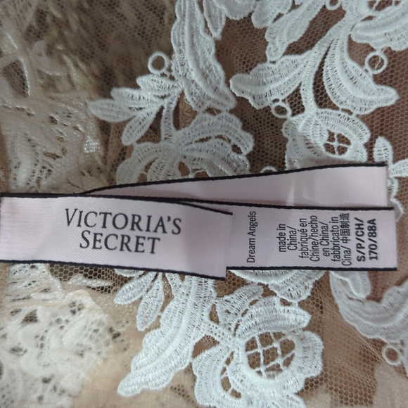 Victoria’s Secret Sheer Mesh Lace Bodysuit Nude White Floral Appliqué Size S - Picture 9 of 13